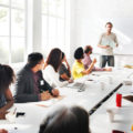 équipe en meeting