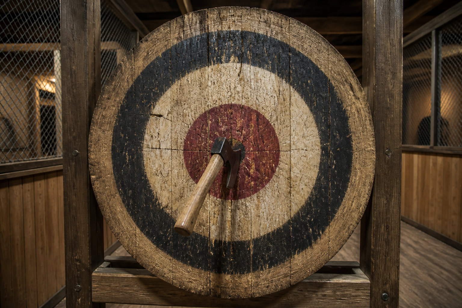 Lancer de haches : une activité originale pour décompresser ensemble